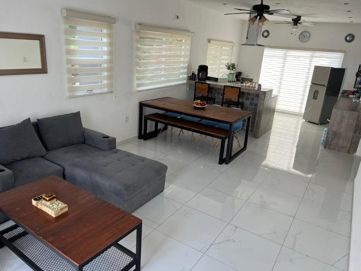 Casa Paloma 2 En Segunda Planta Cerca De Aeropuerto Y Centro Comercial Chetumal Ngoại thất bức ảnh